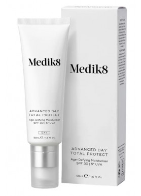 Дневной увлажняющий крем против старения - Medik8 Advanced Day Total Protect SPF 30